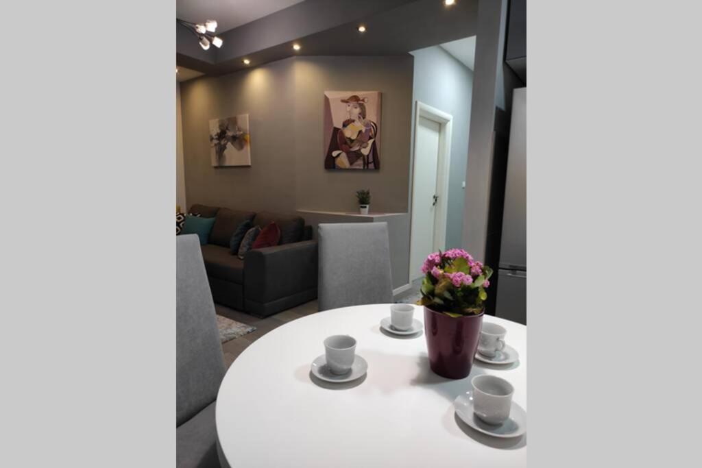 Centar One Apartmant Skopje Esterno foto