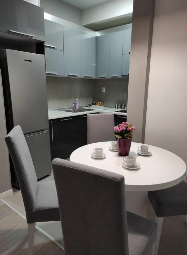 Centar One Apartmant Skopje Esterno foto
